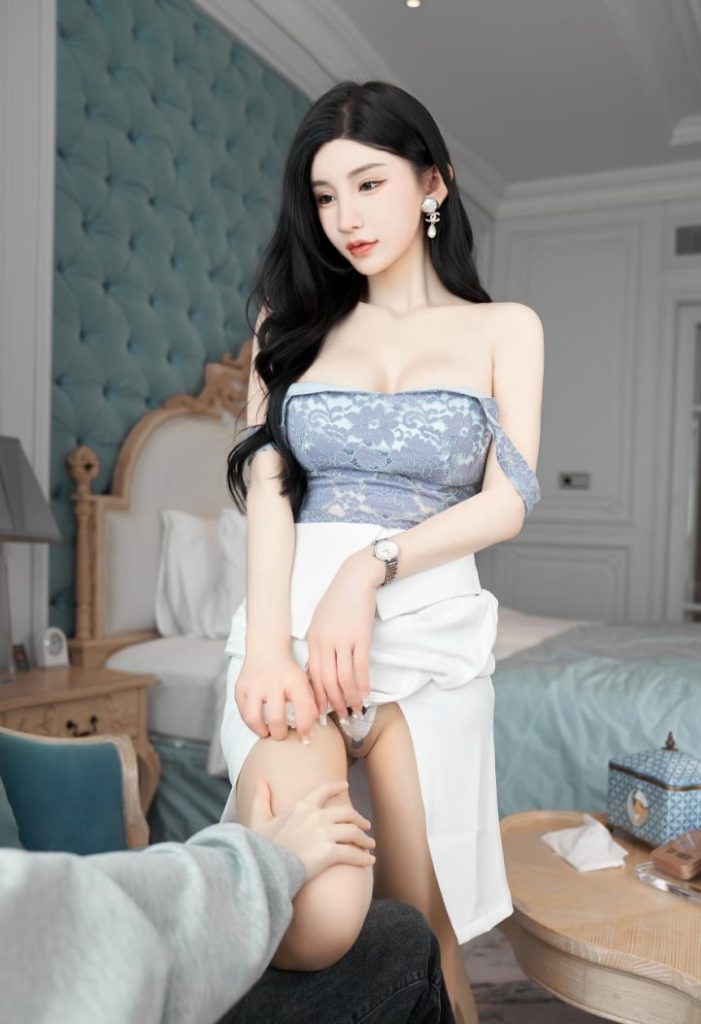 [Xiuren]2023.05.26 NO.6811 周于希Sally[100+1P／905MB]-玩偶屋